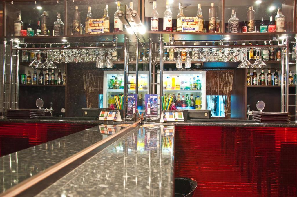 Avenue Hotel Zaszlavje Kültér fotó