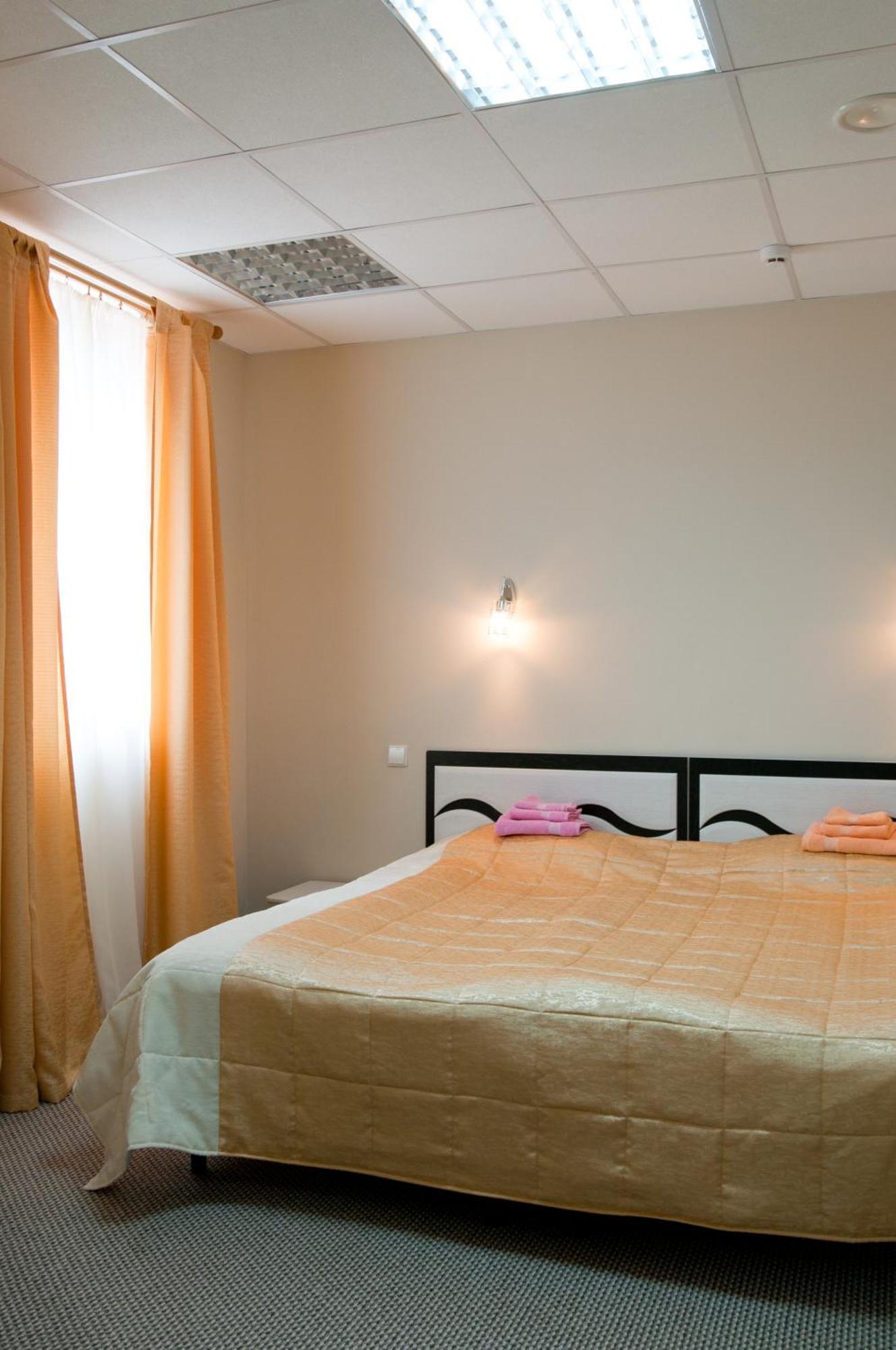 Avenue Hotel Zaszlavje Kültér fotó