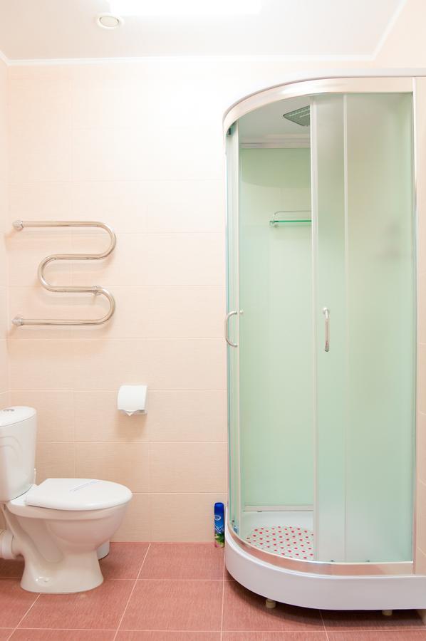 Avenue Hotel Zaszlavje Szoba fotó